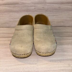 Dansko Clogs Beige Embroidered Paisley Jute Pro Artisan Vegan Burlap Canvas